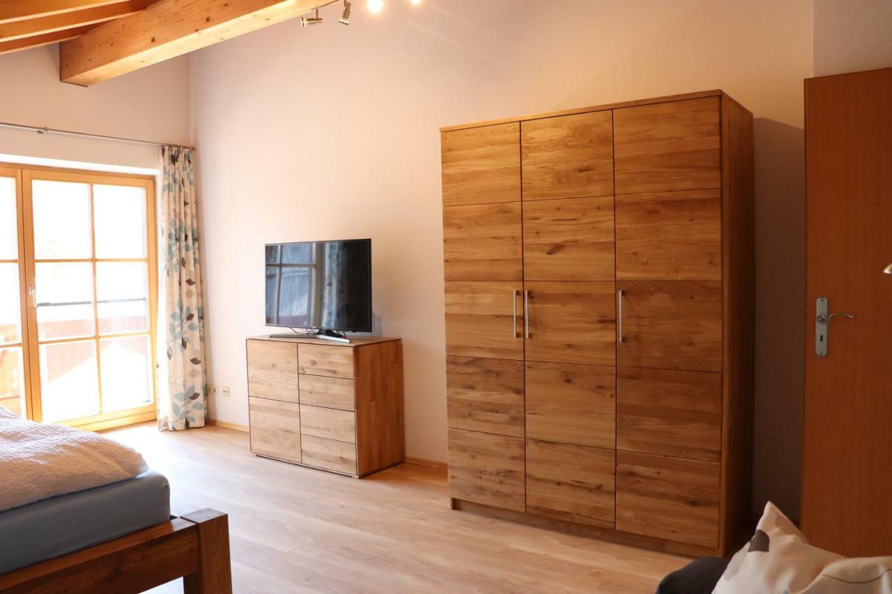 Ferienwohnung Pferdehof Pankratz Iffeldorf Buitenkant foto